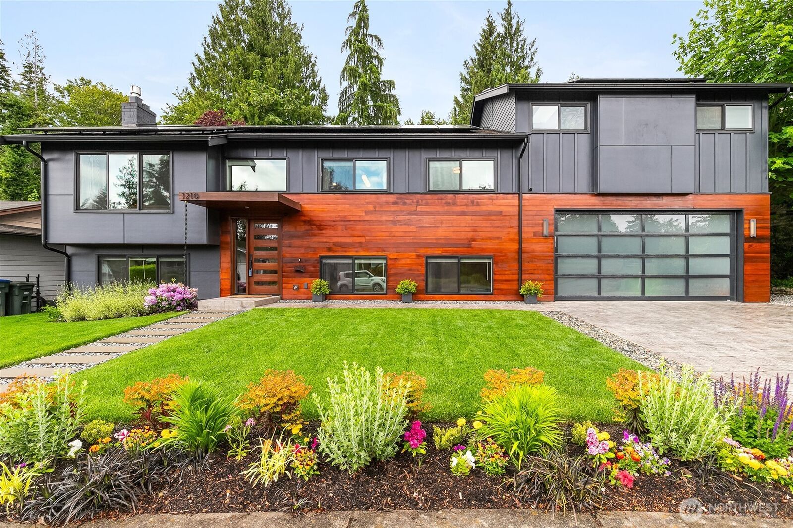 Property Photo: 1210 Kenoyer Drive WA 98229