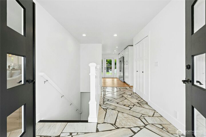 Property Photo:  1310  121st Avenue SE  WA 98005 