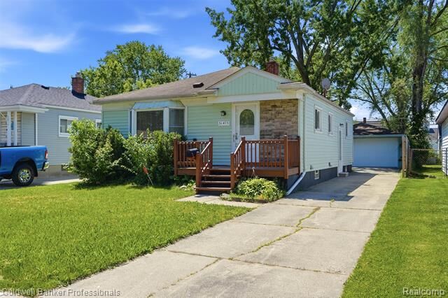 Property Photo:  31473 Hazelwood Street  MI 48186 