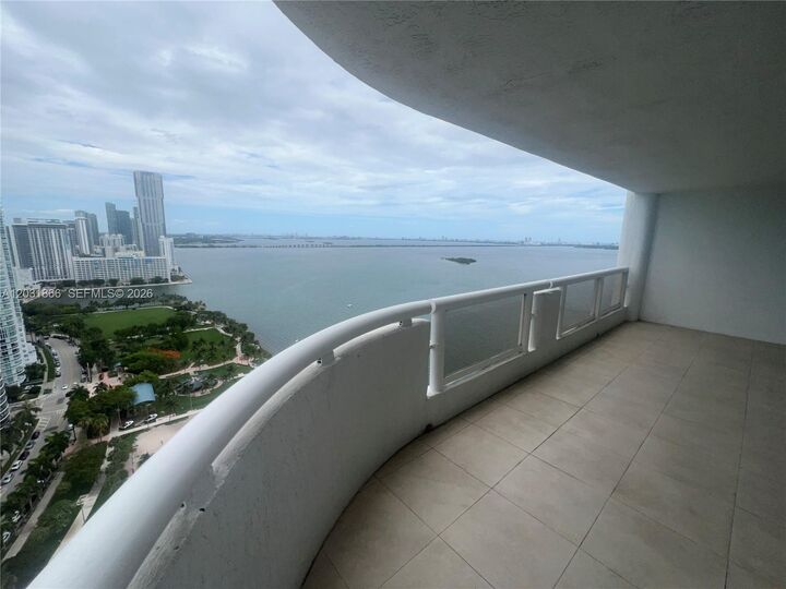 Property Photo: 1717 N Bayshore Dr A-3337 FL 33132