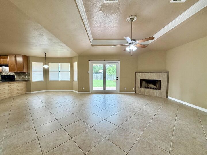 Property Photo: 127 Timbercreek TX 77657