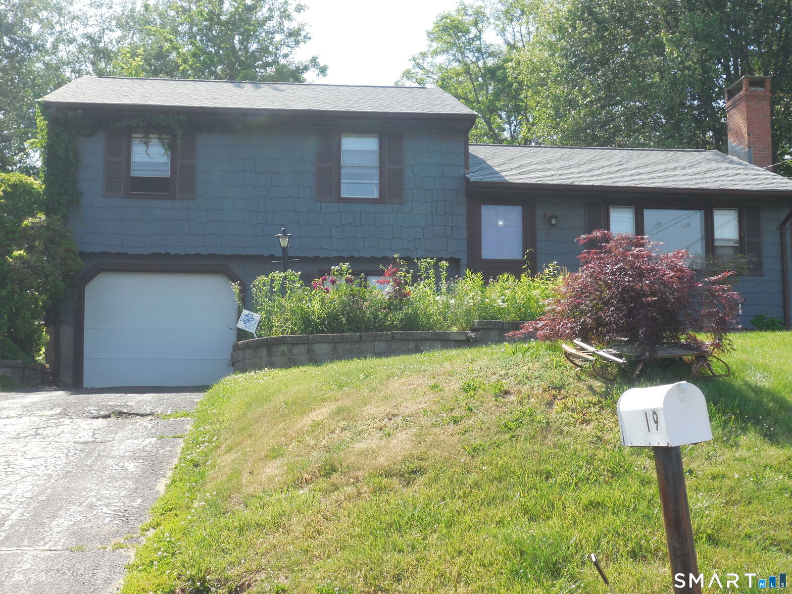 Property Photo: 19 Winthrop Boulevard CT 06416