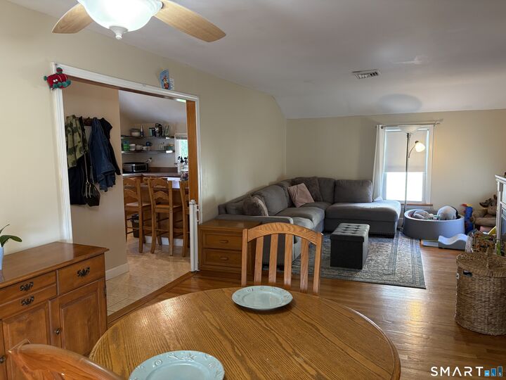 Property Photo:  55 Jackson Street 2  CT 06401 