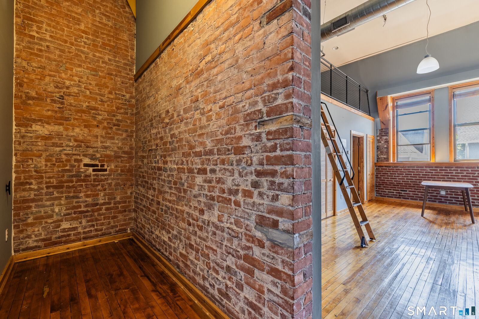 Property Photo:  325 Myrtle Avenue 1205  CT 06604 