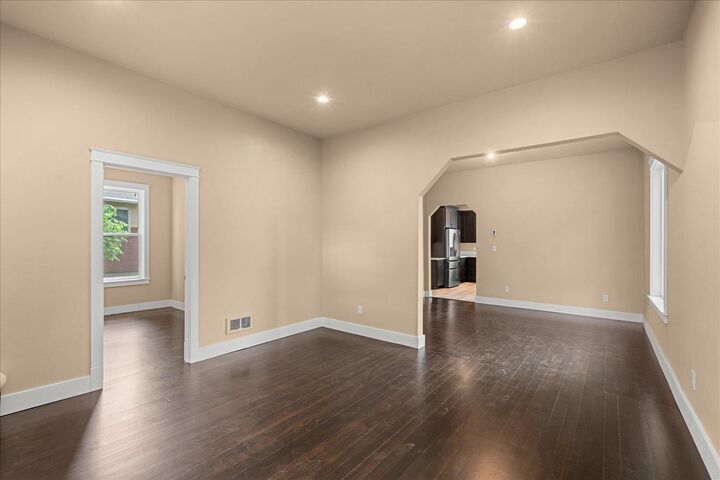 Property Photo:  16647 N Oregon St  WA 99008 