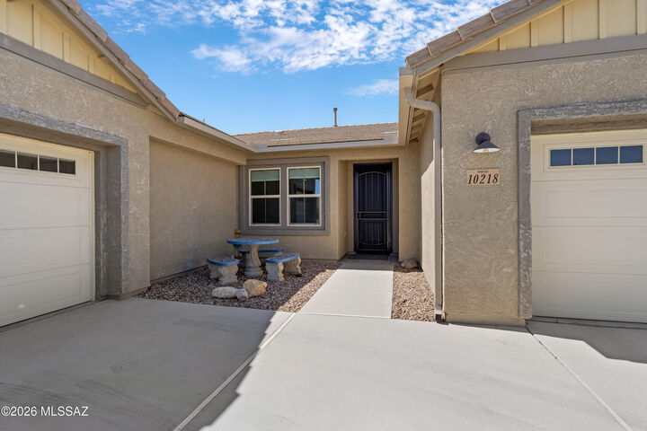 Property Photo: 10218 E Aspen Draw Trail AZ 85747