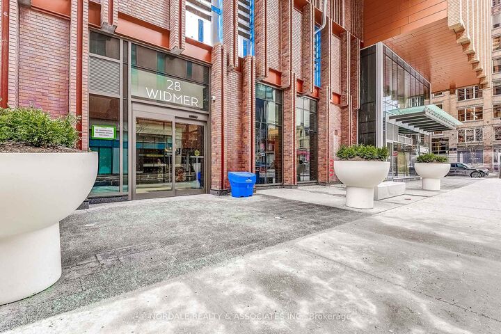 28 Widmer Street 3127 — photo 1