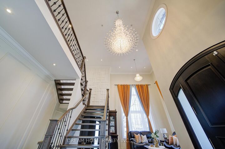 Property Photo: 476 Tennyson Drive ON L6L 3Z1