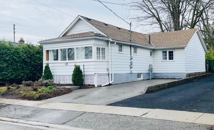 Property Photo: 14 Laurine Avenue ON N1E 4M9