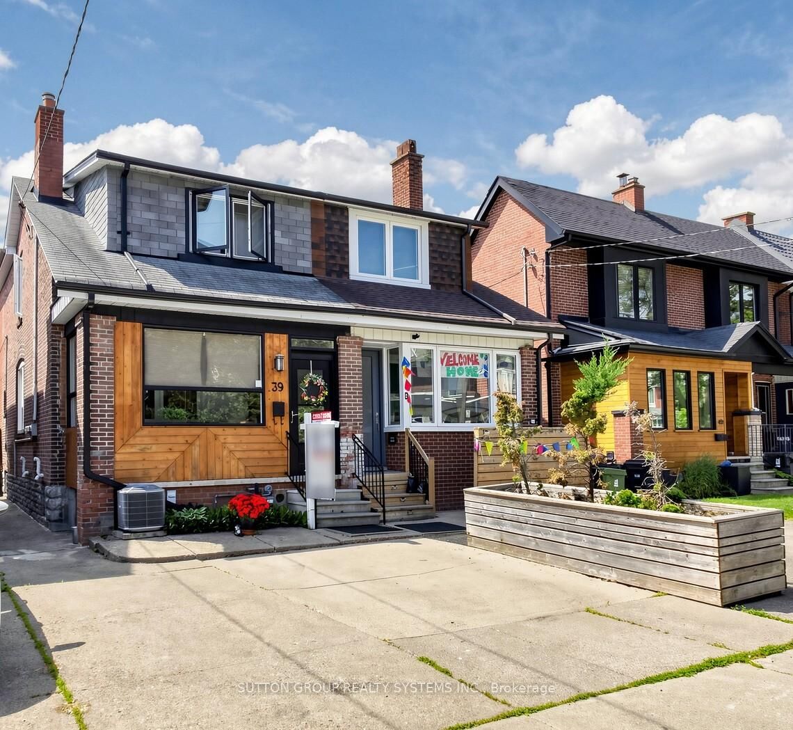 Property Photo: 39 Exeter Street ON M6N 1G3