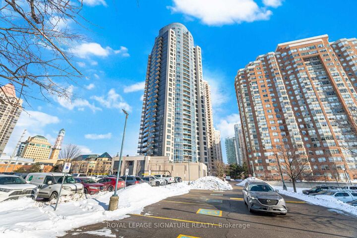 330 Burnhamthorpe Road W 1402 — photo 1