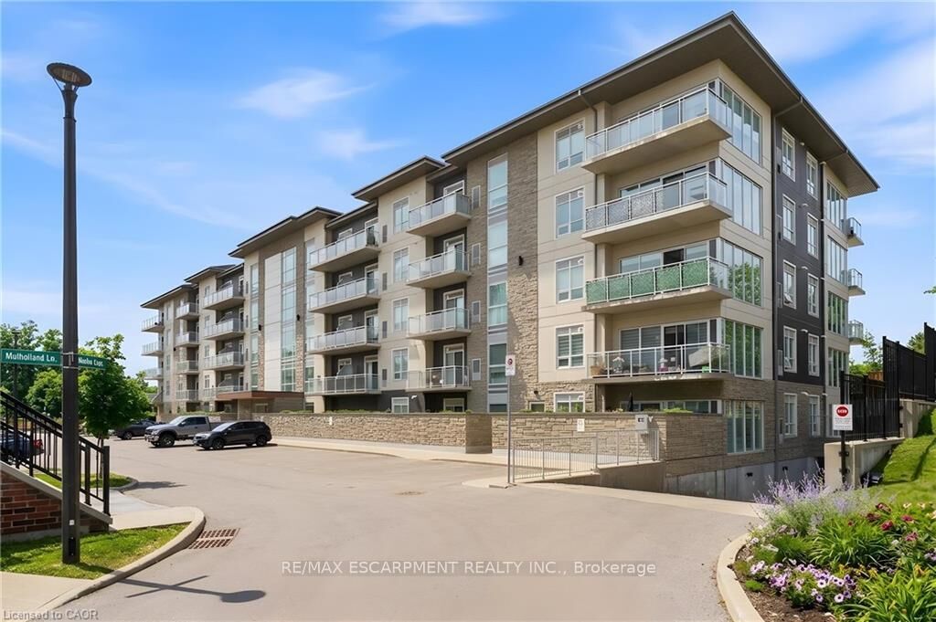 Property Photo: 16 Markle Crescent 413 ON L9G 0H4