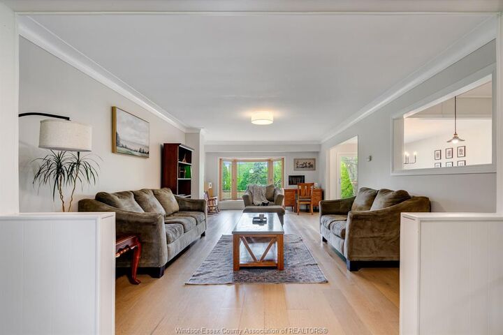 Property Photo:  52 Robinson Street  ON N0P 2P0 