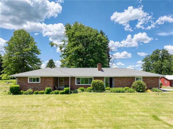Property Photo: 547 McKinley Road PA 16115