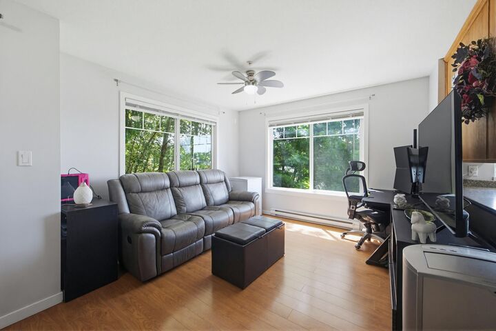 Property Photo: 33960 Old Yale Road 102 BC V2S 2J9