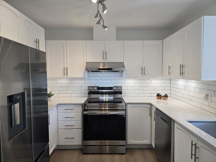 Property Photo:  11502 Burnett Street 31  BC V2X 0Y2 