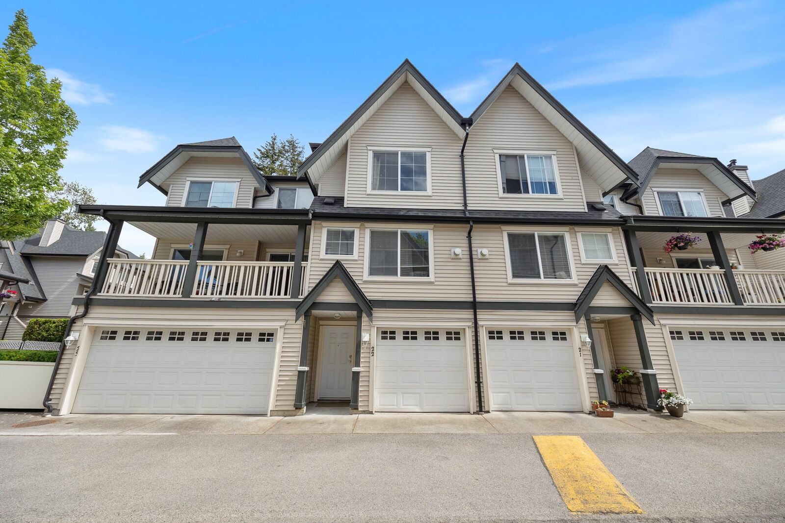 Property Photo: 15355 26 Avenue 22 BC V4P 1C4