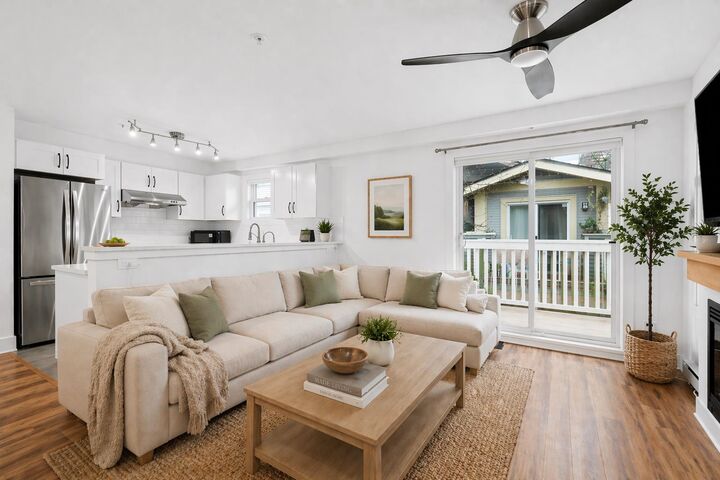 7428 Southwynde Avenue 30 — photo 1