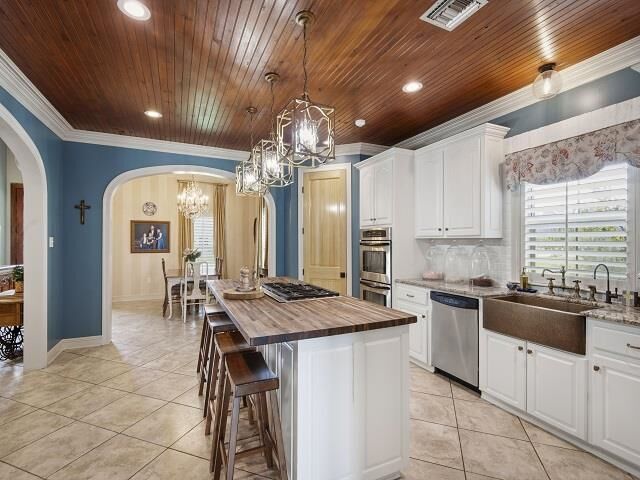 Property Photo:  133 St Delphine Drive  LA 70301 