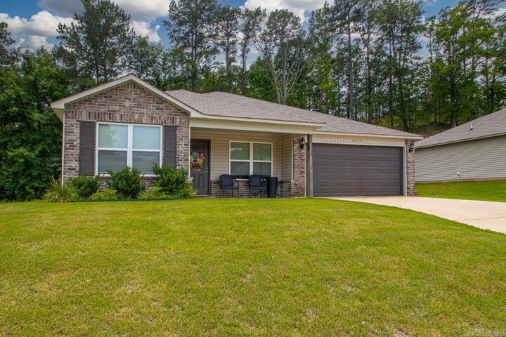Property Photo: 1939 Auburn Hills Drive AR 72015