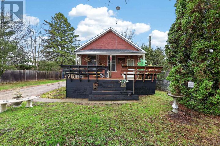 Property Photo:  87 Wellington Street East  ON L9R 1G7 