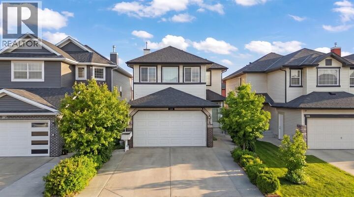 Property Photo:  139 Saddlehorn Close Northeast  AB T3J 5C6 