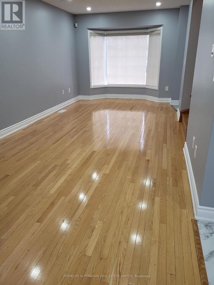 Property Photo: 1585 Gowling Terrace ON L9T 5J7