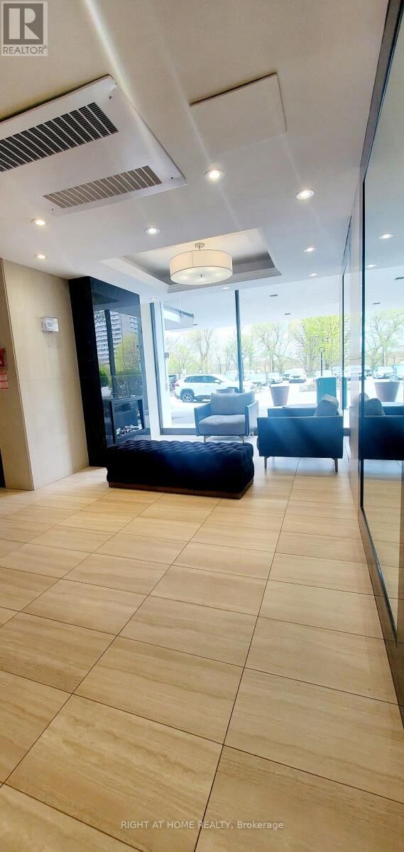Property Photo:  715 Don Mills Road 1708  ON M3C 1S5 