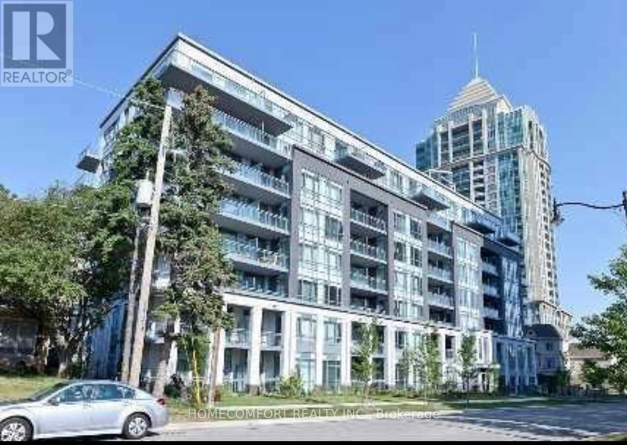 Property Photo: 17 Kenaston Gardens 804 ON M2K 1G7