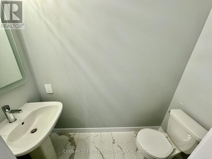 Property Photo: 349 Southdale Road East 26 ON N6E 1A2
