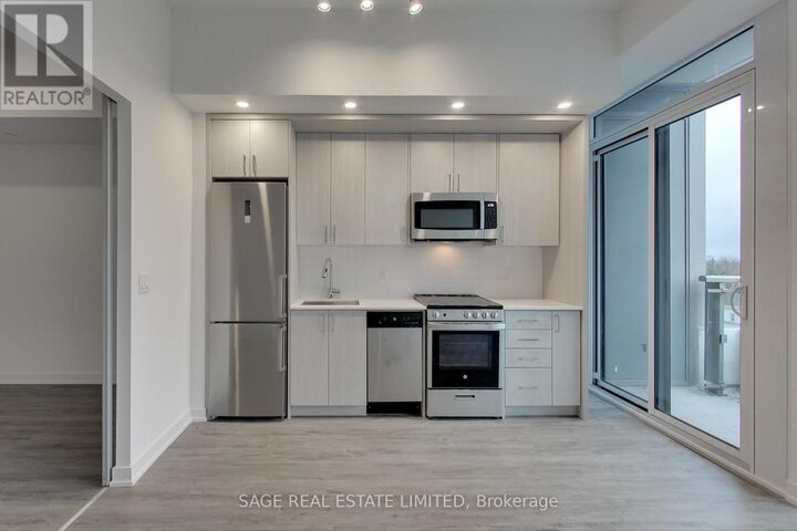 Property Photo:  1 Cardiff Road 705  ON M4P 0G2 