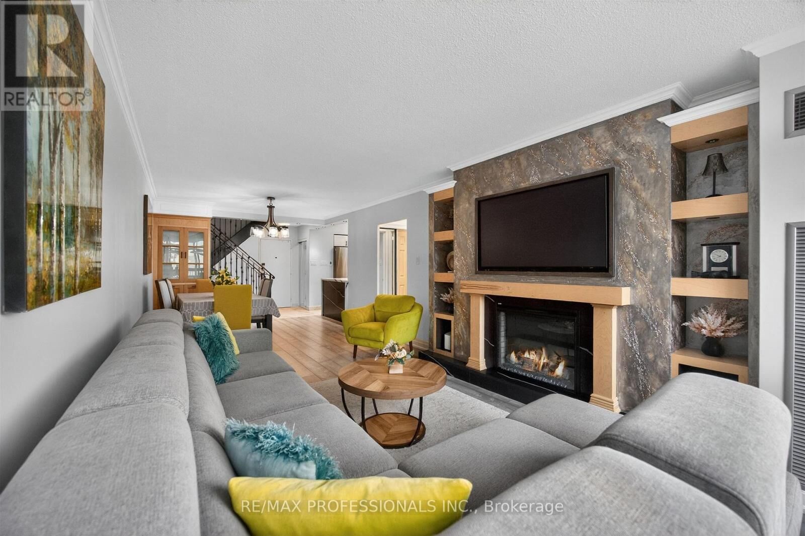 Property Photo:  366 The East Mall 209  ON M9B 6C4 