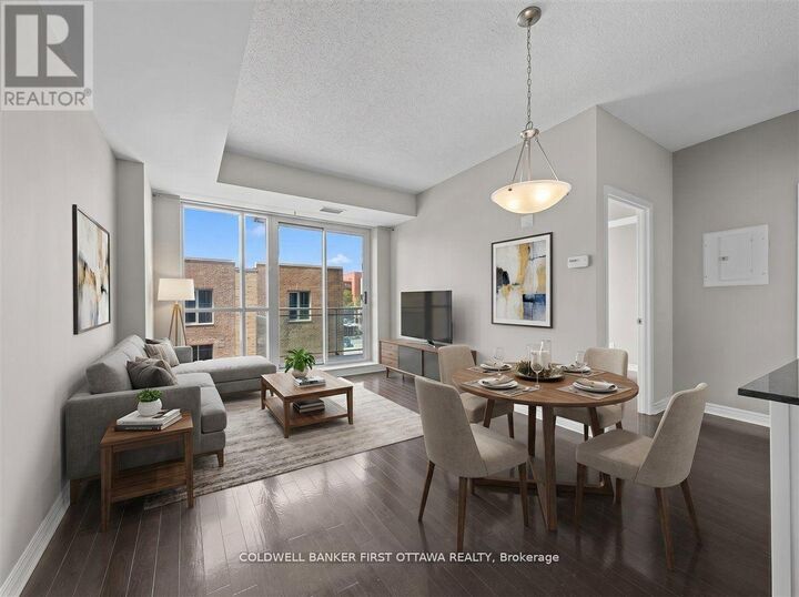 Property Photo:  134 York Street 305  ON K1N 1K8 