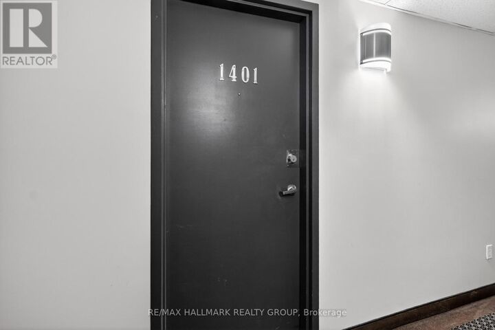 Property Photo:  134 York Street Ph01  ON K1N 1K8 