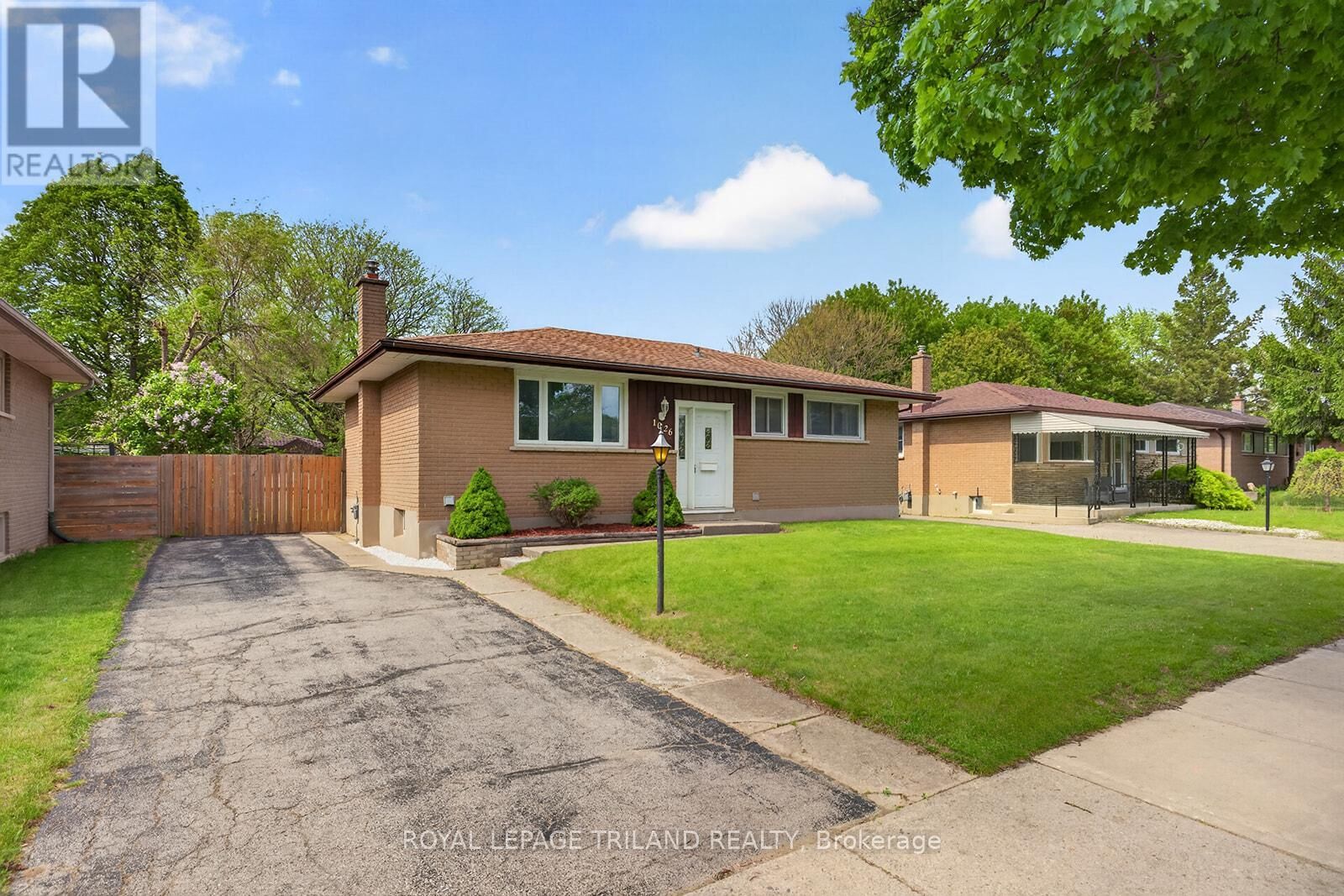 Photo de la propriété: 1026 Chippewa Drive ON N5V 2T5