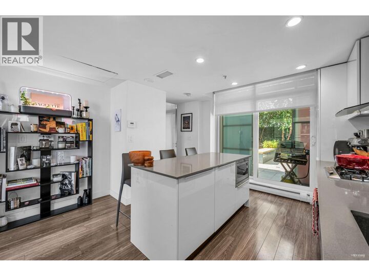 Property Photo:  1283 Howe Street 513  BC V6Z 0E3 