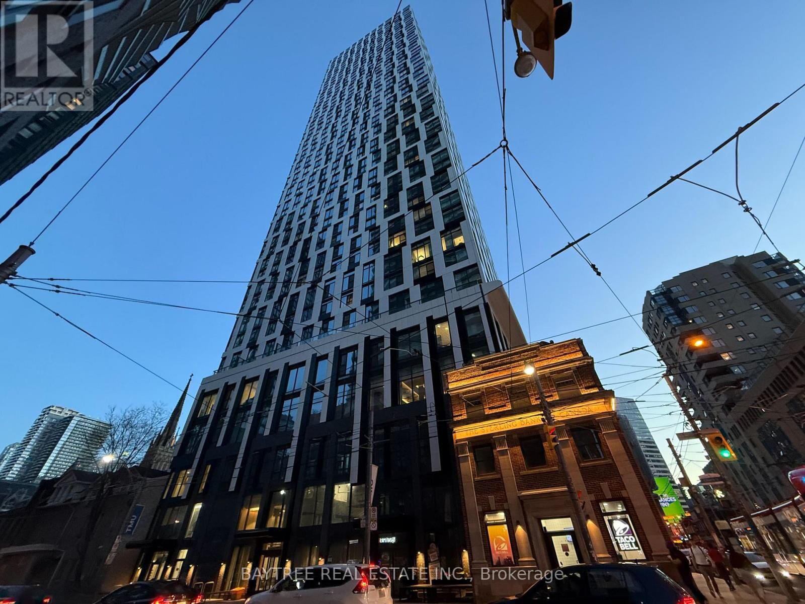 Property Photo: 252 Church Street 3002 ON M5B 1Z2