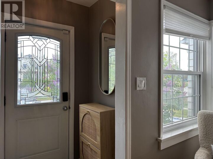 Property Photo:  305 Mary St E  ON P7E 4K1 