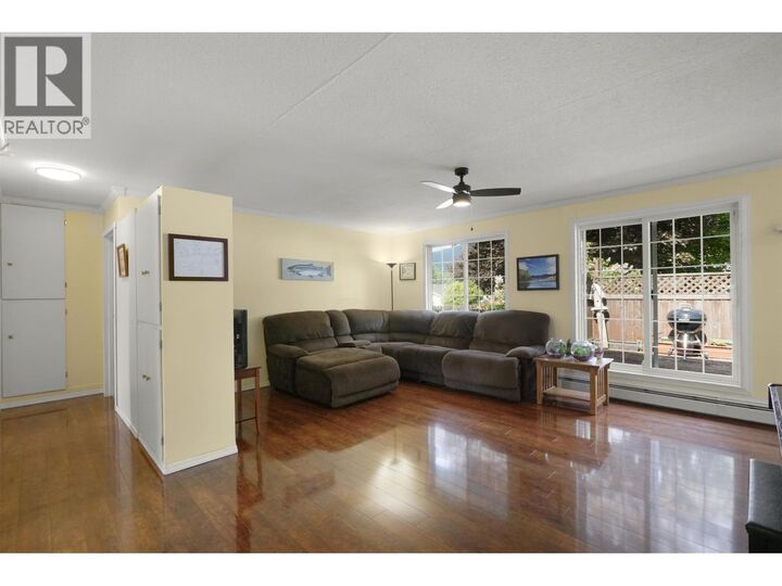 Property Photo: 16 Capilano Street BC V8C 1X8
