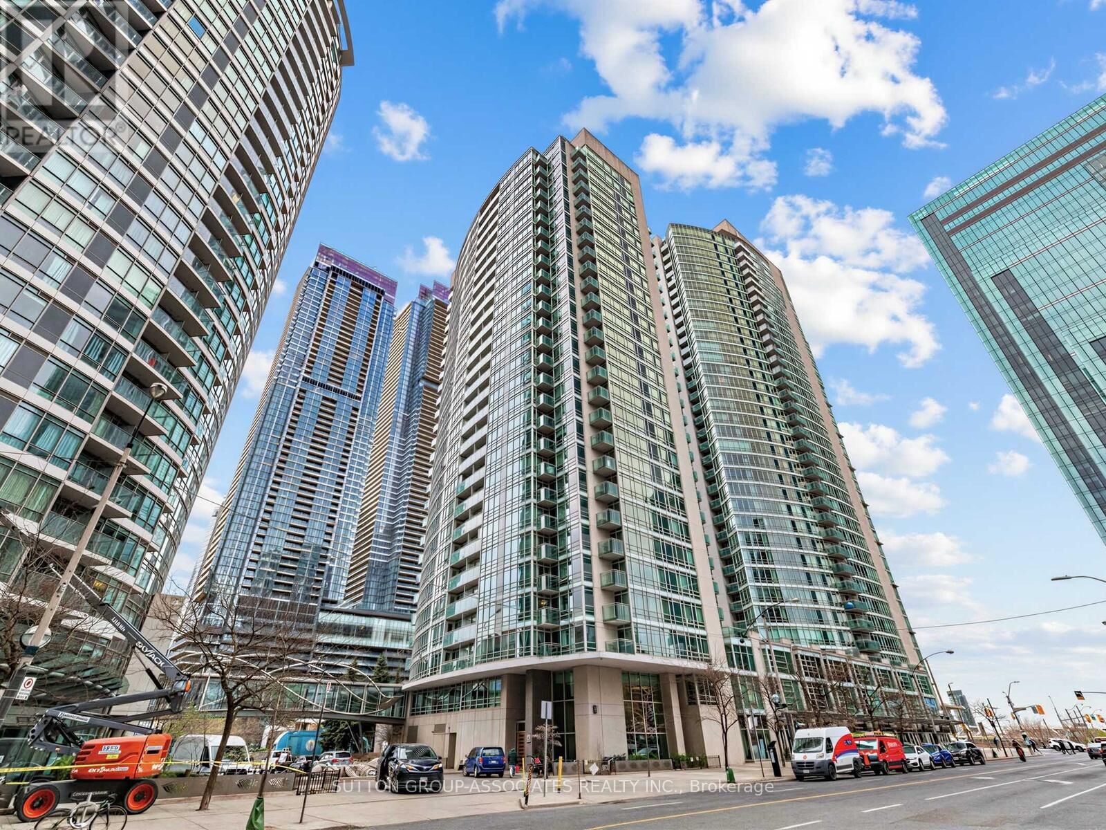 Property Photo:  381 Front Street West 611  ON M5V 3R8 