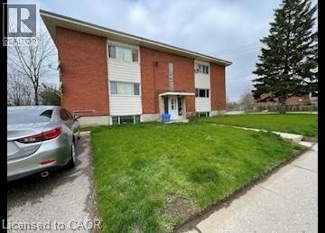 Property Photo:  142 Fourth Avenue 1B  ON N2C 1P1 
