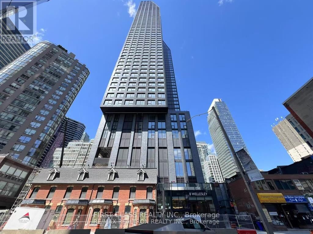 Property Photo: 8 Wellesley Street West 606 ON M4Y 0J5