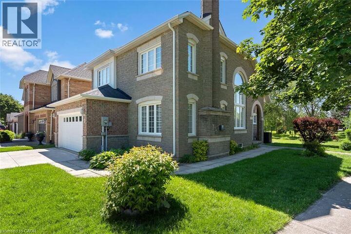 Property Photo: 3 Madison Court ON L3C 7G3