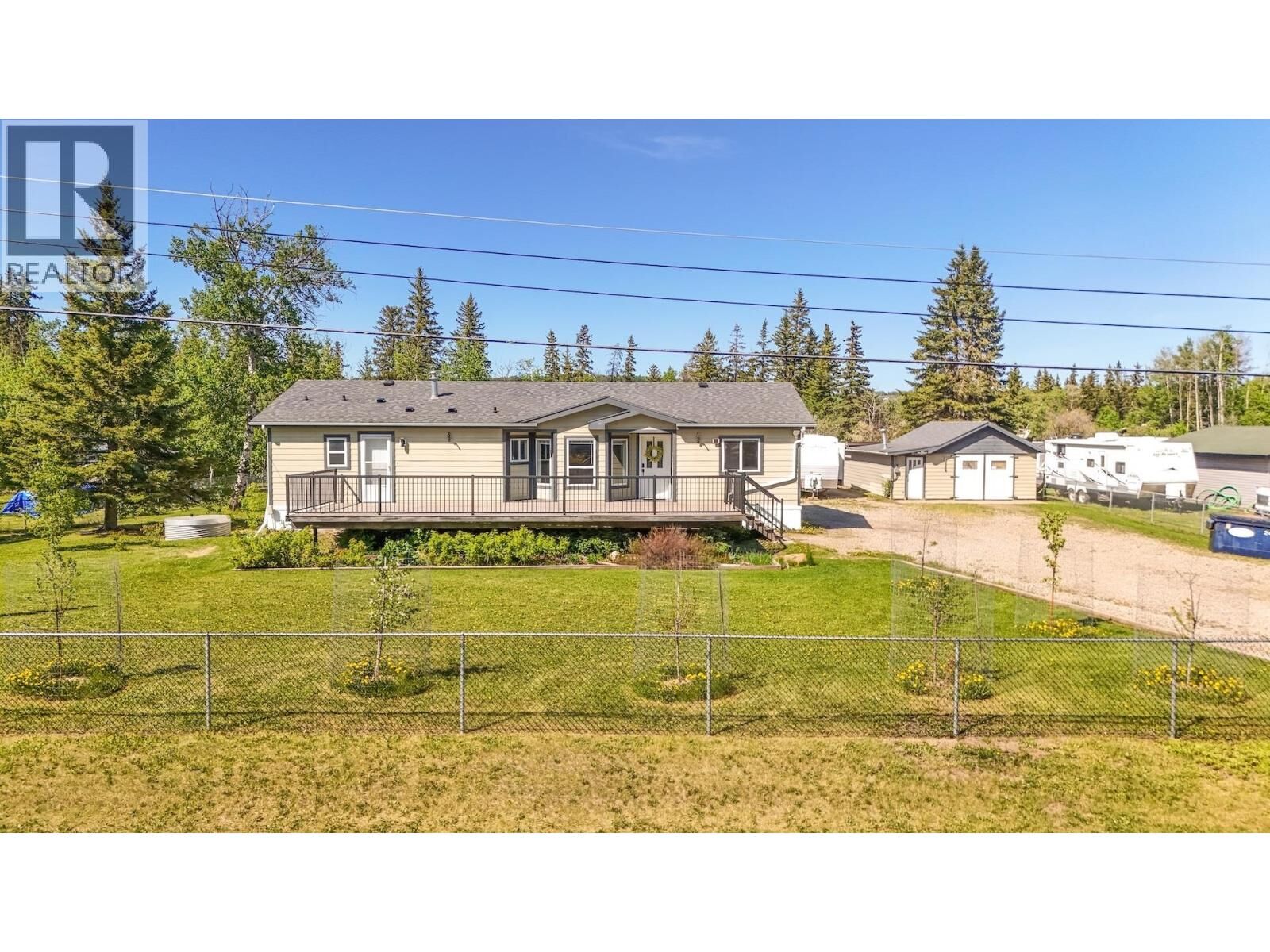 Photo de la propriété: 12222 Juniper Avenue BC V1J 8E5