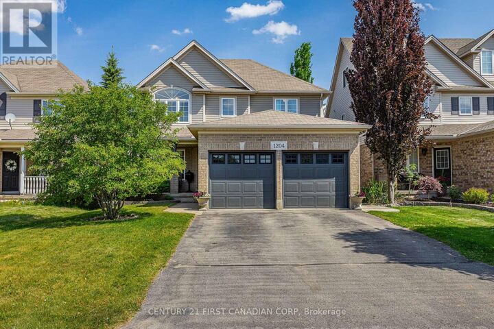 Property Photo: 1204 Meadowvale Drive ON N6K 5B5