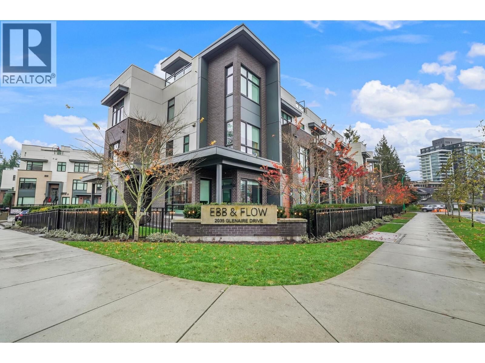 Property Photo: 2035 Glenaire Drive 124 BC V7P 1Y2