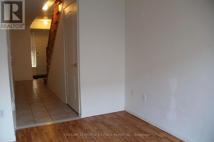Property Photo: 80 Acorn Place 21 ON L4Z 4E1