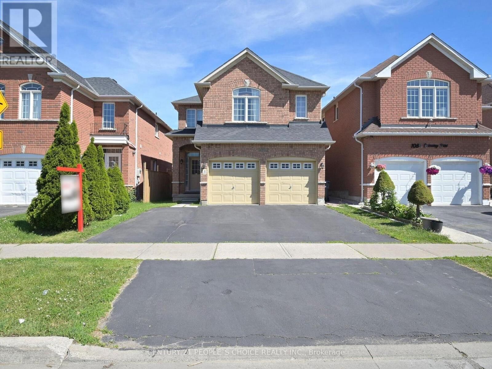 Property Photo:  1082 Galesway Boulevard  ON L5V 2T6 