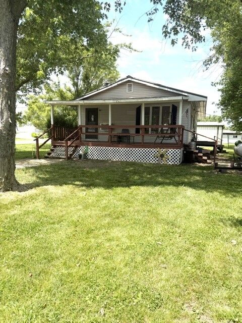 Property Photo:  205 S Gibbs Street  IL 61951 