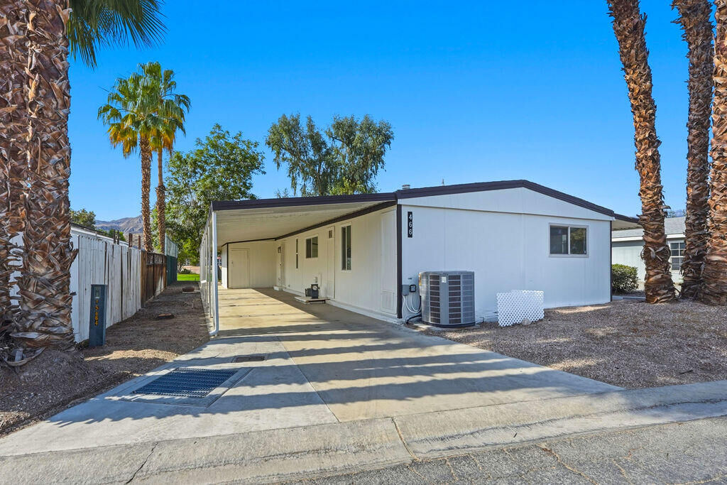 Property Photo:  466 Cerritos Way  CA 92234 